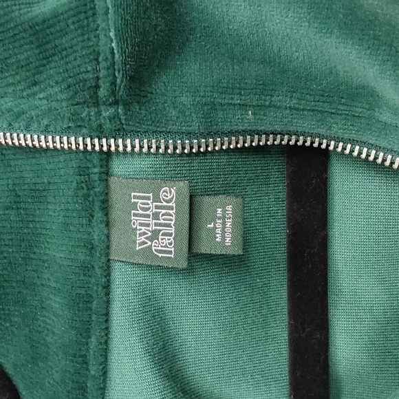 Women's Quarter Zip Velour Tunic Sweatshirt | Wild Fable | Large - Picture 9 of 12